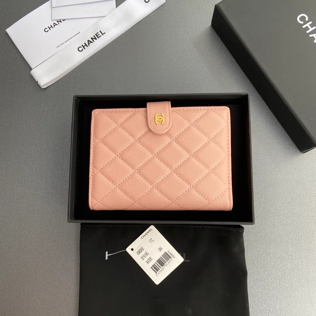 [Special grade hardware original leather] Xiaoxiang passport holder series, quilted with iconic metal logo, metal hardware, special Italian imported leather No.: 96066 Xiaoxiang combination picture