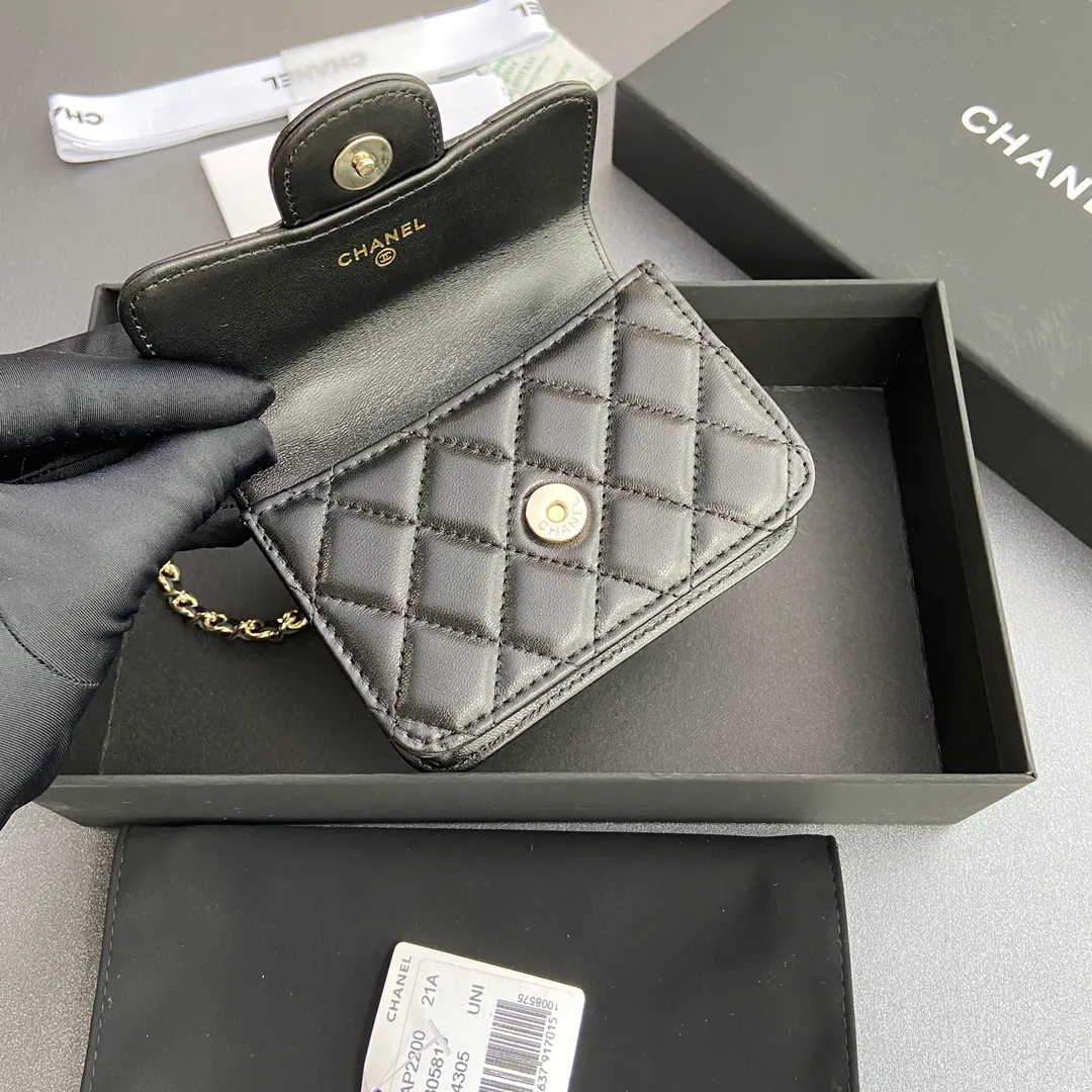 [Special grade hardware original leather] ¥560 Xiaoxiang evening bag series, quilted with iconic metal logo, gold-toned metal hardware, exclusive Italian imported leather, No.: 2200, black sheep gold, size: w9.5×h12.5×d3.5cm