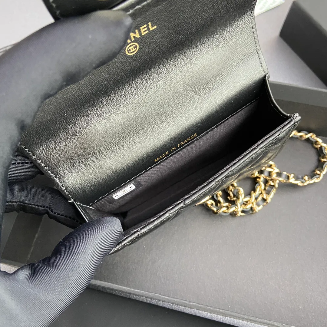 [Special grade hardware original leather] ¥560 Xiaoxiang evening bag series, quilted with iconic metal logo, gold-toned metal hardware, exclusive Italian imported leather, No.: 2200, black sheep gold, size: w9.5×h12.5×d3.5cm