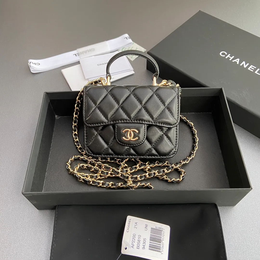 [Special grade hardware original leather] ¥560 Xiaoxiang evening bag series, quilted with iconic metal logo, gold-toned metal hardware, exclusive Italian imported leather, No.: 2200, black sheep gold, size: w9.5×h12.5×d3.5cm