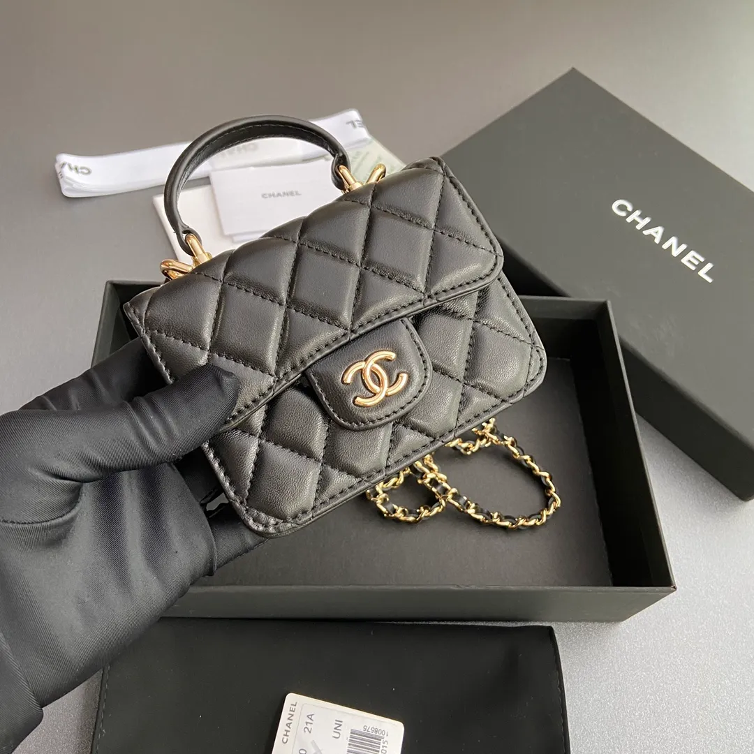 [Special grade hardware original leather] ¥560 Xiaoxiang evening bag series, quilted with iconic metal logo, gold-toned metal hardware, exclusive Italian imported leather, No.: 2200, black sheep gold, size: w9.5×h12.5×d3.5cm