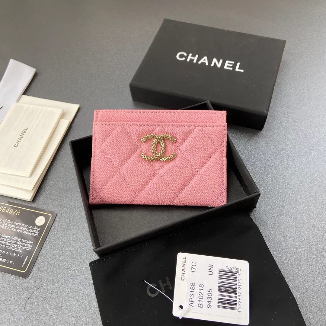 260💰Xiaoxiang imported Italian grained calfskin Item number: AP6376 Size: w11×7.5cm Color: pink fine ball pattern light gold Usage: card holder