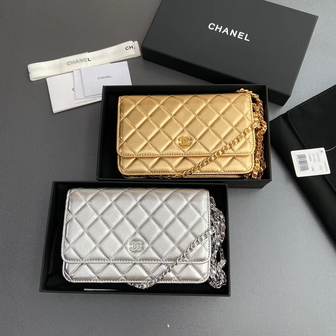 Xiaoxiang imported Italian grained calfskin Item number: A0250 💰: 640
