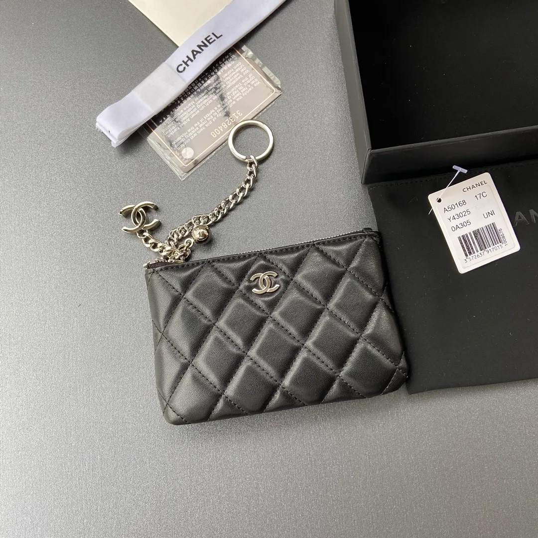 250💰Xiaoxiang imported Italian sheepskin Item number: A50168 Size: w14×h9.5cm Color: black sheepskin silver buckle