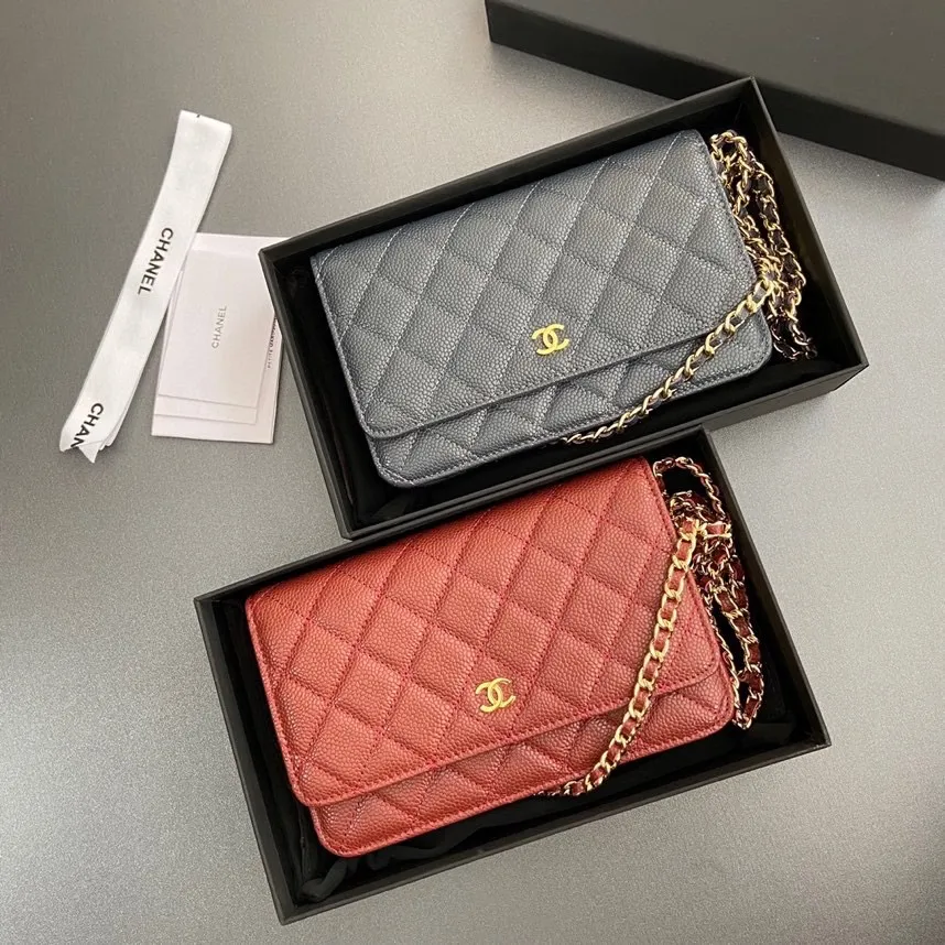 Xiaoxiang imported Italian grained calfskin Item number: A0250 Price: 640 Xiaoxiang combination picture