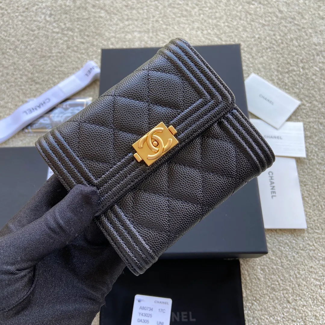 480💰Xiaoxiang imported Italian leather Item number: A80734 Size: W11.5×h10.5×d3cm Color: black fine ball pattern gold hardware