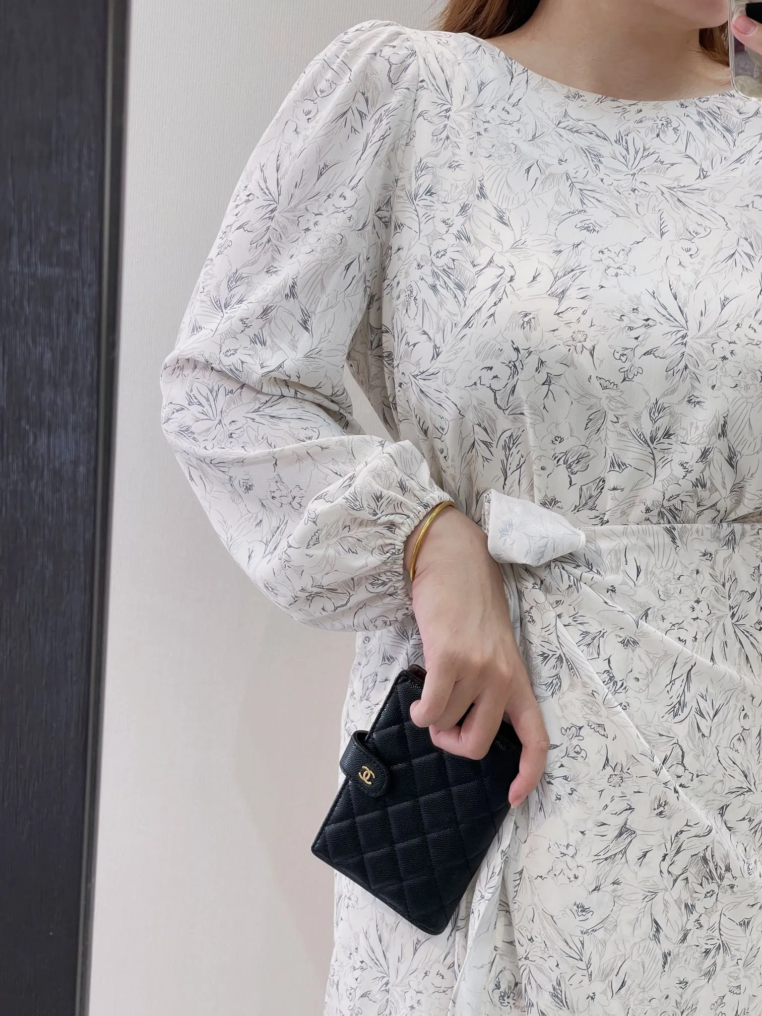 96066 Actual shot of black upper body picture