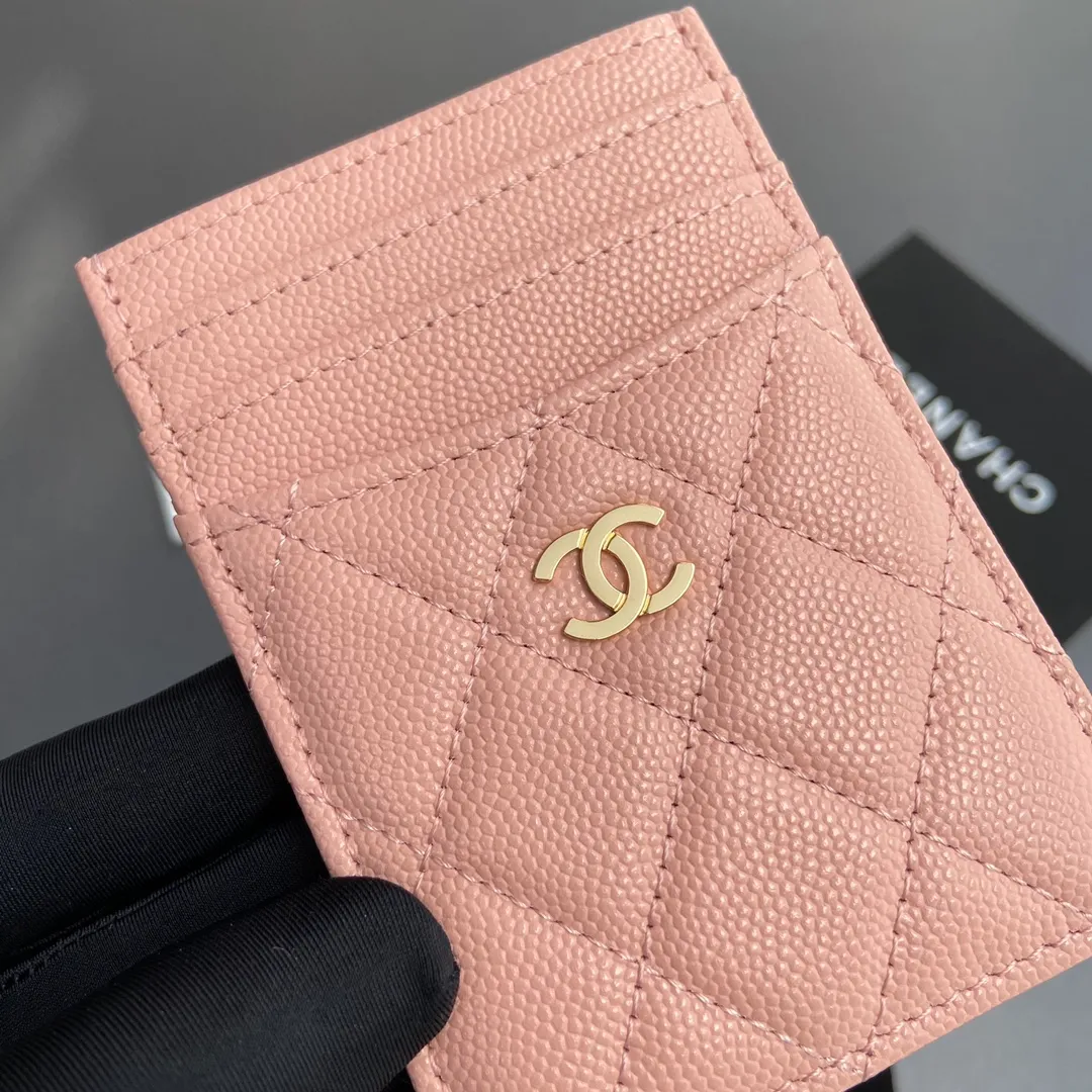 [Special grade hardware original leather] ¥240 Xiaoxiang card holder series Quilted card holder with iconic metal logo Gold tone metal hardware, exclusive Italian imported leather 5 card slots No.: 3595 Pink fine ball gold Size: w8×11.5cm