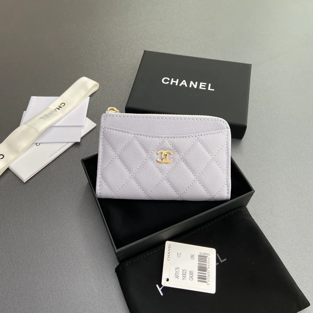 [Special grade hardware original leather] ¥320 Xiaoxiang small zipper bag card holder series Quilted card holder with iconic metal logo Gold tone metal hardware, special Italian imported leather 6 card slots, 1 small zipper bag No.: 3179 Light purple fine ball gold Size: w13×h9×2cm