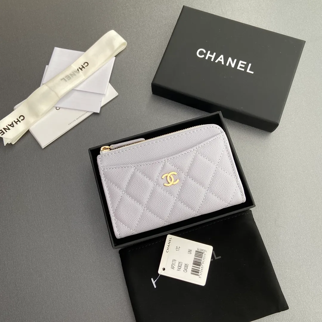 [Special grade hardware original leather] ¥320 Xiaoxiang small zipper bag card holder series Quilted card holder with iconic metal logo Gold tone metal hardware, special Italian imported leather 6 card slots, 1 small zipper bag No.: 3179 Light purple fine ball gold Size: w13×h9×2cm