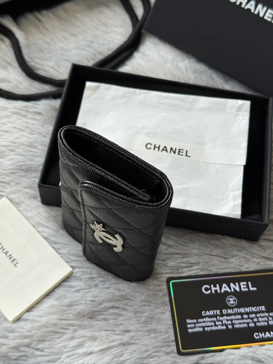 💰340 💰 4050 Autumn new product bi-fold card holder chanel hijab card holder can hold credit card and change made of caviar cowhide exclusive real shot with new luogo zipper compartment inside original single quality details are beautiful No.: 4812 size: 11x8.5x3cm