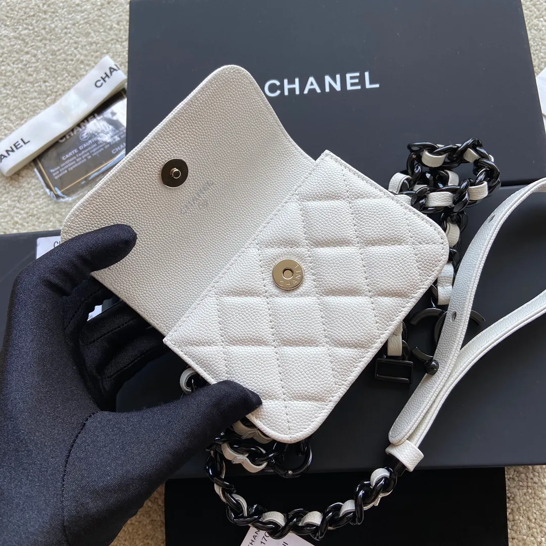 Xiaoxiang imported Italian grain cowhide Item number: A81088 💰: 360 Height: w12.5×h9×d2.5cm Color: white ball pattern