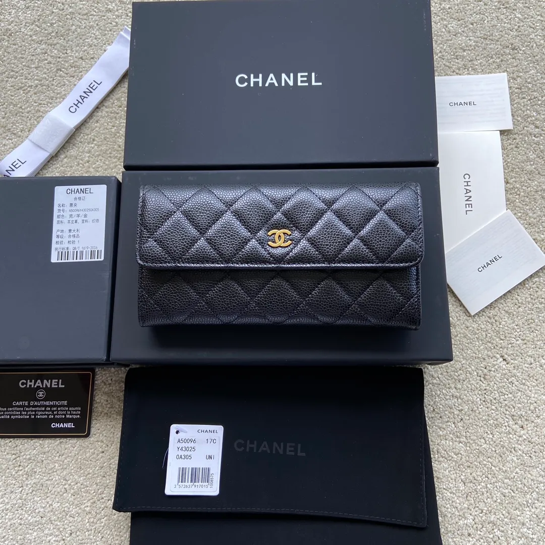460💰Xiaoxiang imported Italian grained calfskin Item number: A50096 Size: w19×h10.5×d3cm Color: black ball pattern gold steel mark