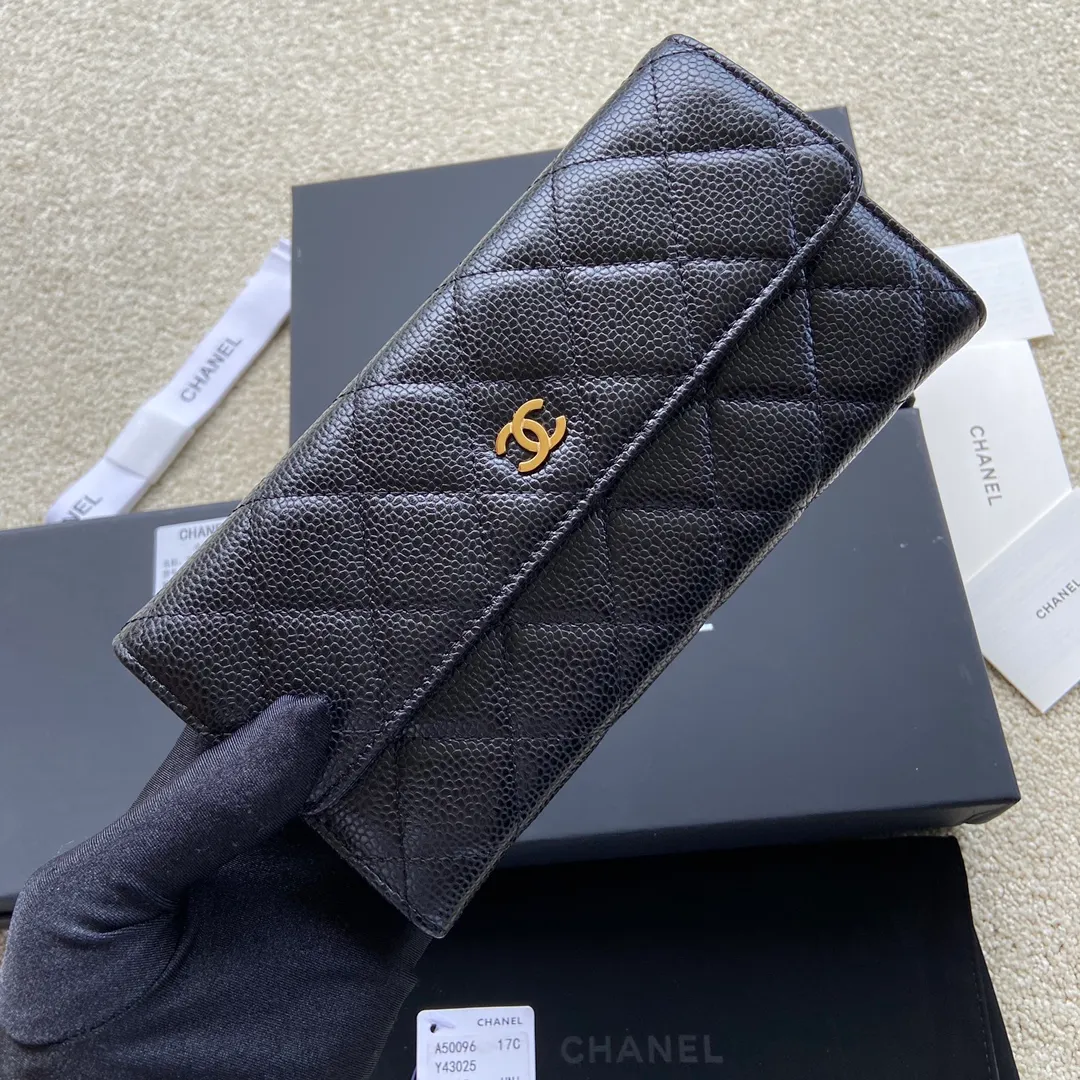 460💰Xiaoxiang imported Italian grained calfskin Item number: A50096 Size: w19×h10.5×d3cm Color: black ball pattern gold steel mark
