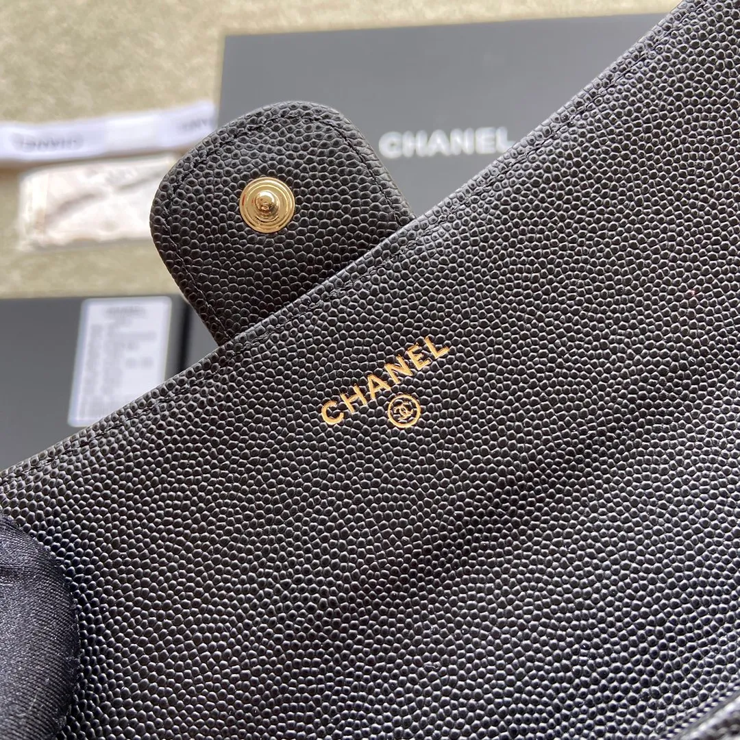 460💰Xiaoxiang imported Italian grained calfskin Item number: A80758 Size: w19×h10.5×3cm Color: black fine ball grain leather with silver steel mark