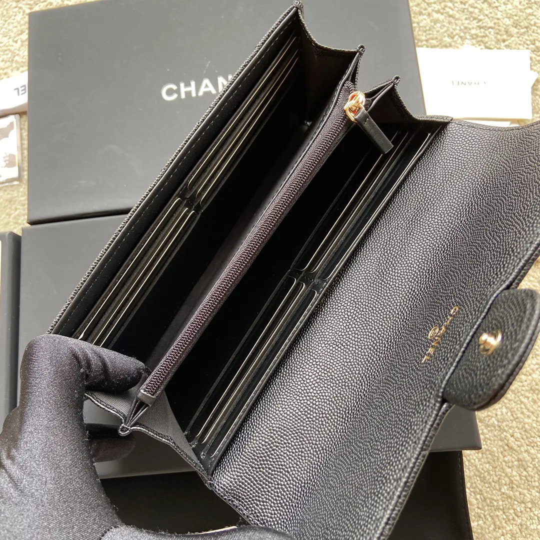 460💰Xiaoxiang imported Italian grained calfskin Item number: A80758 Size: w19×h10.5×3cm Color: black fine ball grain leather with silver steel mark