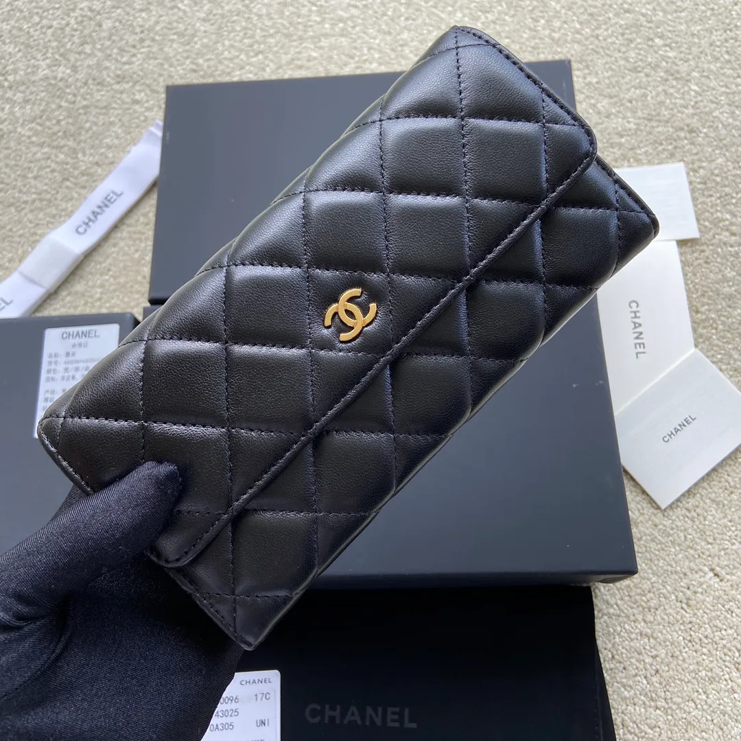 460💰Xiaoxiang imported Italian lambskin Item number: A50096 💰:480 Size: w19×h10.5×d3cm Color: black lambskin gold steel mark