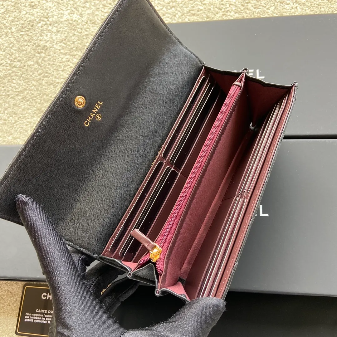 460💰Xiaoxiang imported Italian lambskin Item number: A50096 💰:480 Size: w19×h10.5×d3cm Color: black lambskin gold steel mark