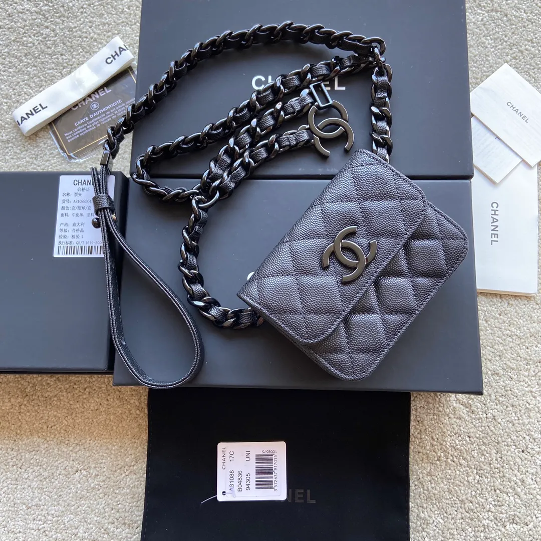 Xiaoxiang imported Italian grain cowhide Item number: A81088 💰: 360 Height: w12.5×h9×d2.5cm Color: black ball pattern