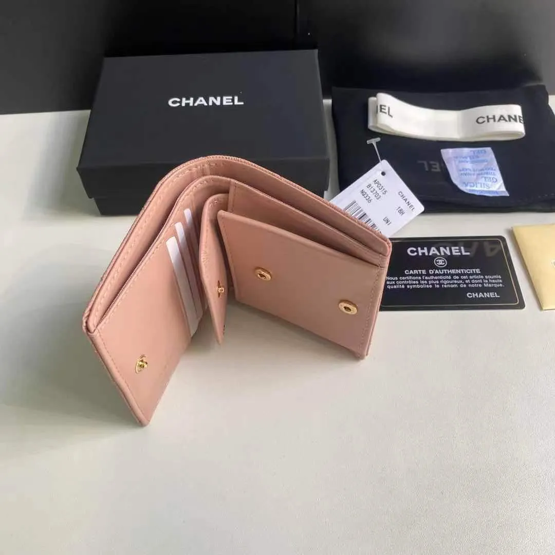 400💰New product❤️❤️❤️Half-fold short wallet has arrived💕This kind of wallet is more practical, has many card slots and long compartments¥Model No. 0315 Size 12x12x3 chips.