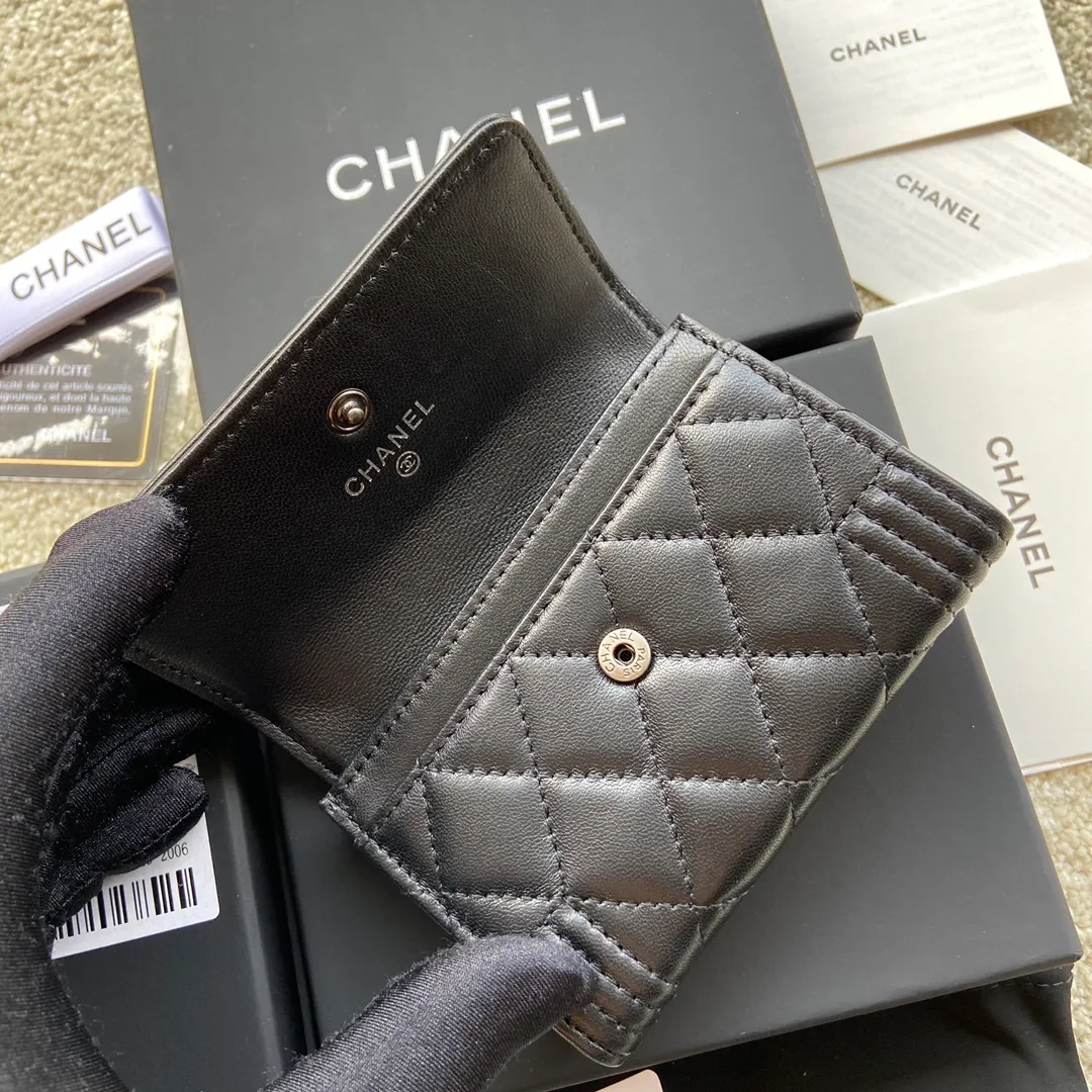 260💰Xiaoxiang imported Italian leather Item number: A80603 Size: w11×h8.5×d3cm Color: black sheepskin antique silver hardware