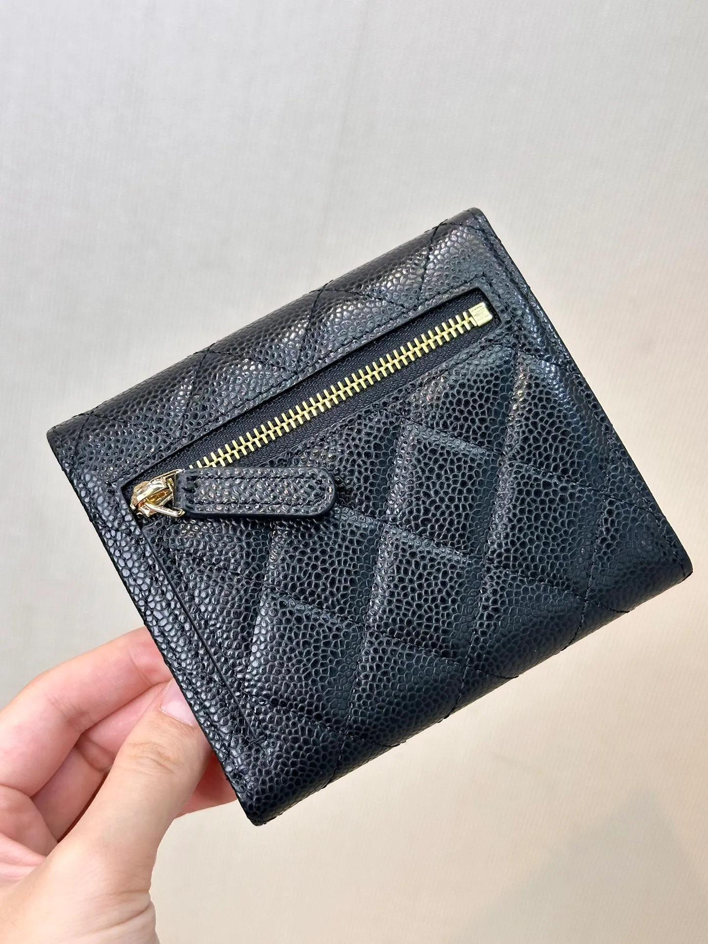 82288 Black Gold Caviar CF