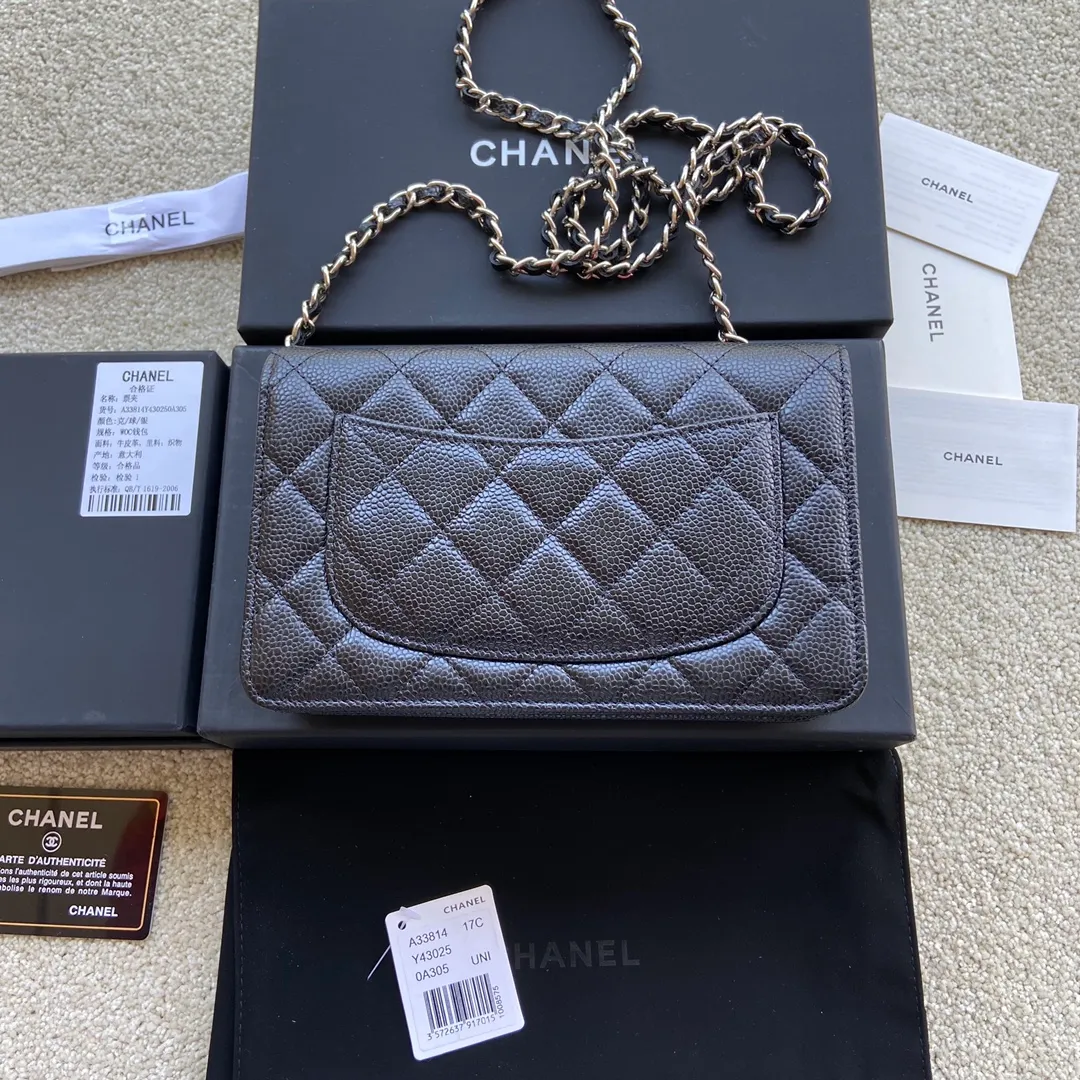 Snap button 600💰Xiaoxiang imported Italian lambskin Item number: A33814 Size: w20×h13×d3.5cm Color: black ball pattern silver steel mark