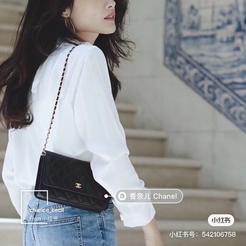 0250 Simple details and timeless fashion