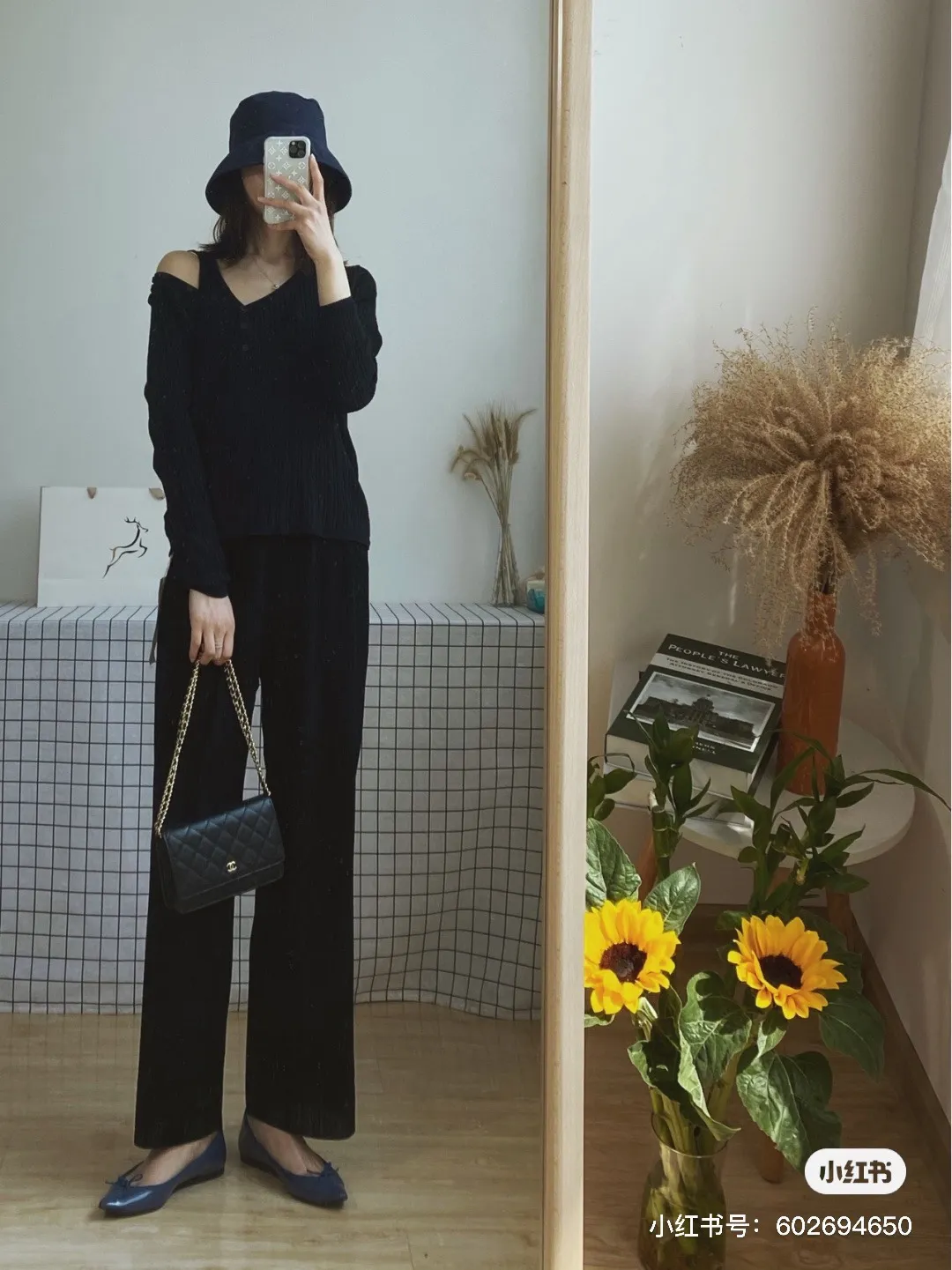0250 Simple details and timeless fashion