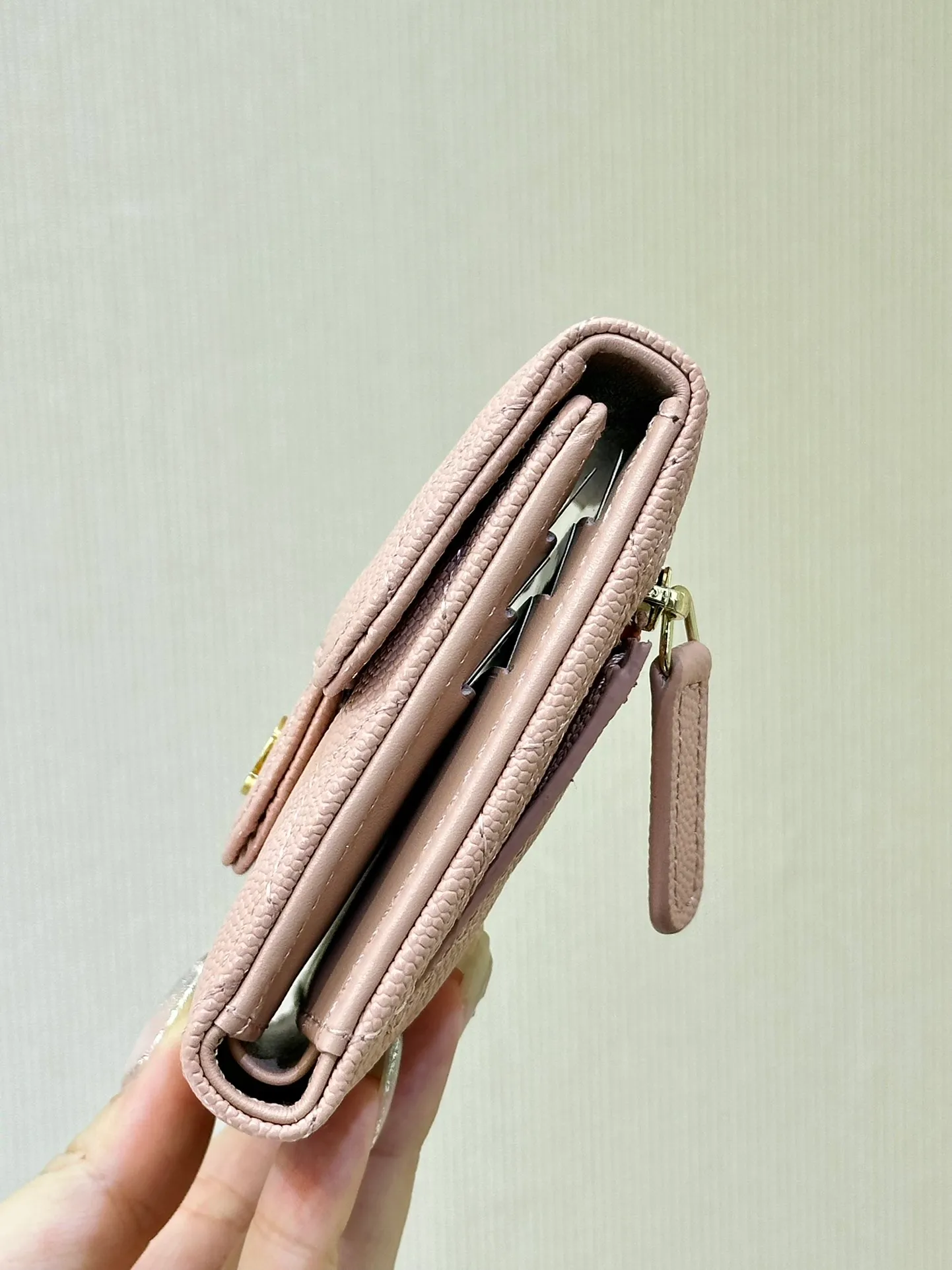82288 Caviar Pink Gold