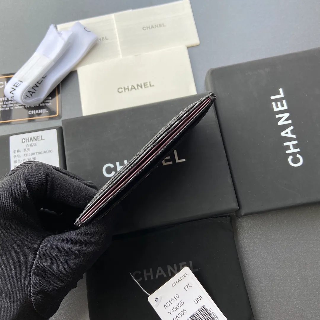 190💰Xiaoxiang imported Italian leather Item number: A31510 0213 Size: w11×h7.5cm Color: black ball pattern silver steel mark