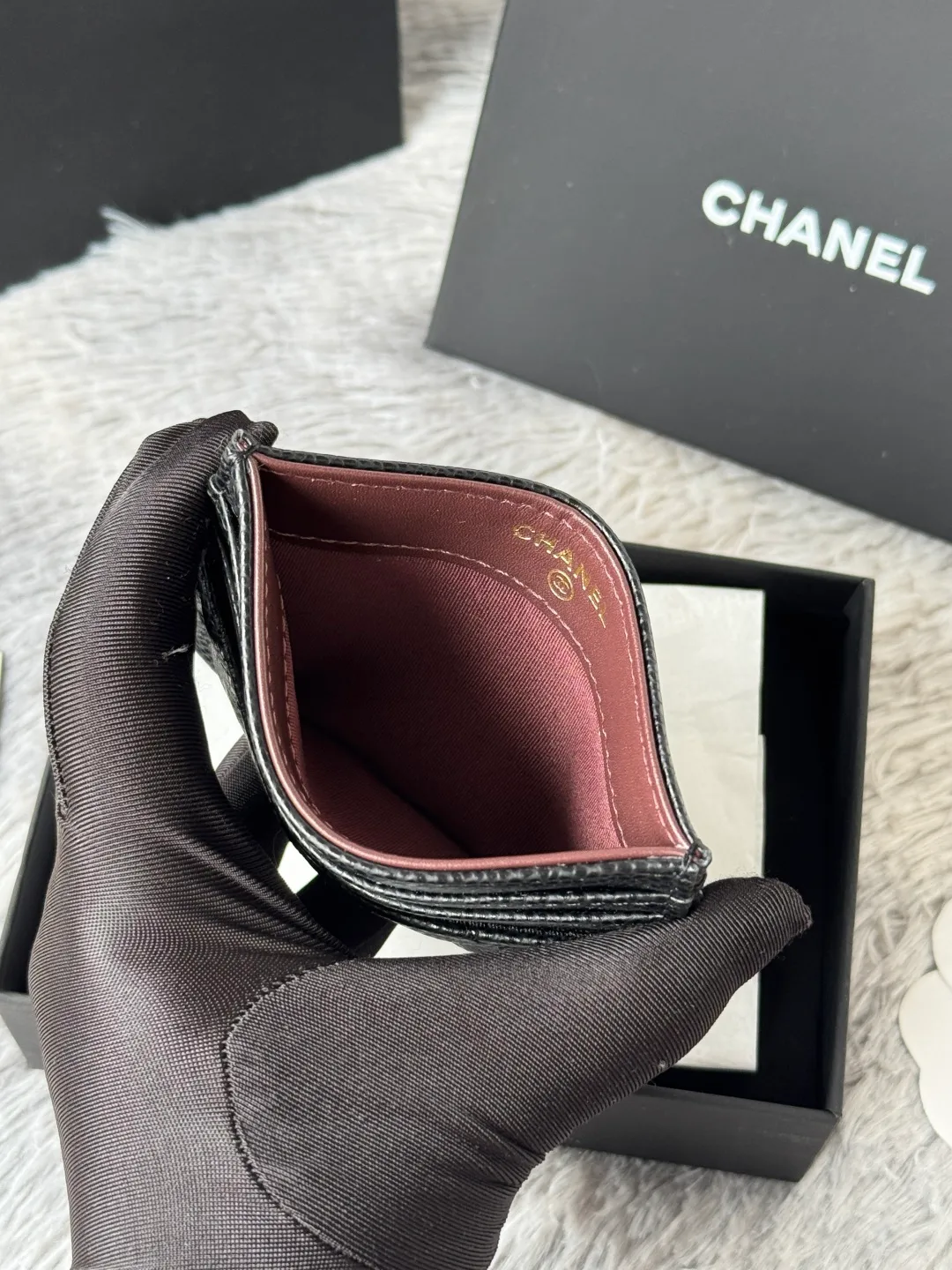 💰240💰 chanel 2025 new product card holder lambskin, seven card slots, can hold change, imported Italian lambskin + hardware logo, so beautiful, love it. The color is as shown in the picture, easy and fast storage, mini card holder No.: AP8944 Size: w11×h10cm