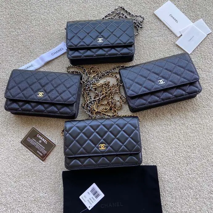 Xiaoxiang imported Italian grained calfskin Item number: AP500 Price: 660 Xiaoxiang combination picture