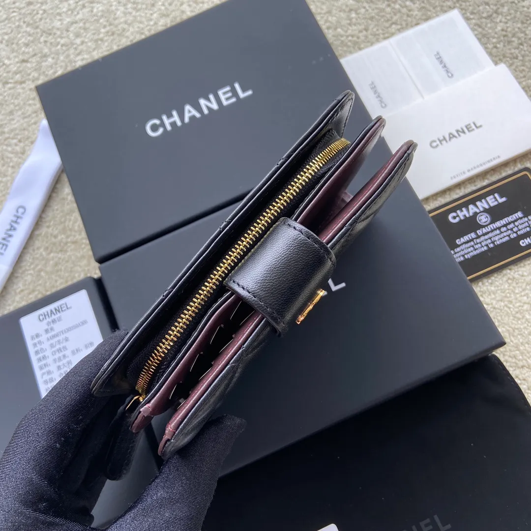 480💰Xiaoxiang imported Italian lambskin Item number: A48667 Height: w15×h10×d2.5cm Color: black sheepskin gold steel mark