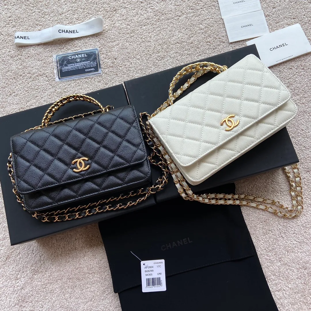 Xiaoxiang imported Italian grained calfskin item number: AP5608