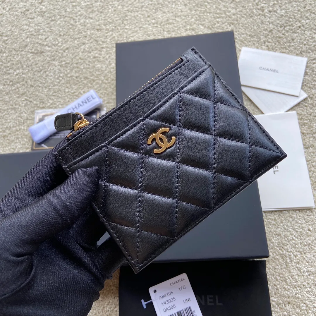 240💰Xiaoxiang imported Italian leather Item number: A84105 Size: w.11.5×h9cm Color: black sheepskin gold steel mark