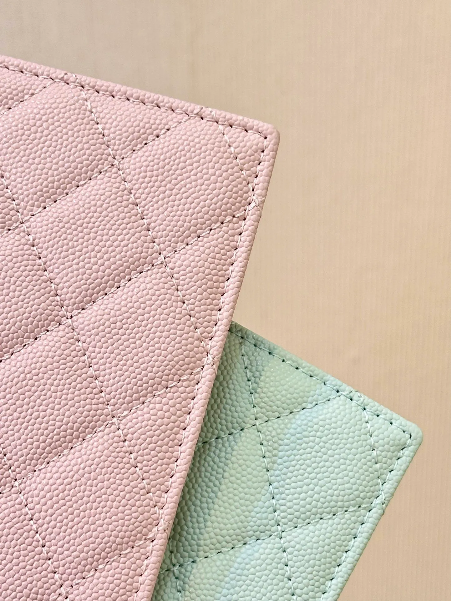 80385 Macaron color! Colors with high brightness make you look young and energetic. Although low-key, it is sophisticated and reveals rich connotations in its calmness and restraint.
