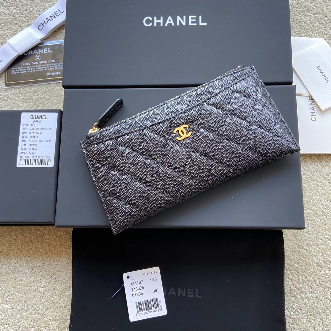380💰Xiaoxiang imported Italian sheepskin Item number: A84107 Size: w19.5×h10×d2 Color: black ball pattern gold steel mark
