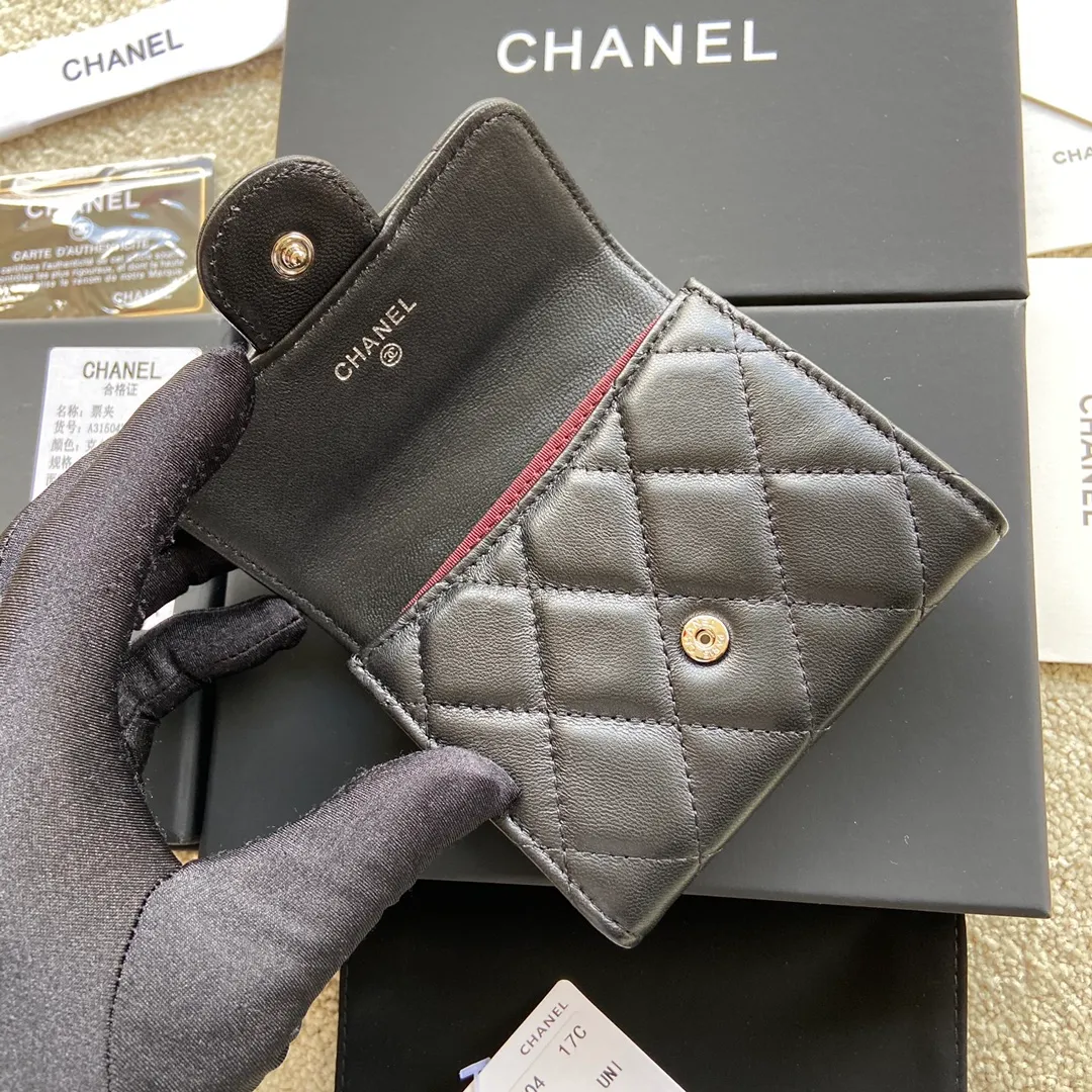 Xiaoxiang imported Italian leather double-layer card holder 320💰 Item number: A31504 Height: w12.5×h8.5×d2.5cm Color: black sheepskin silver steel mark