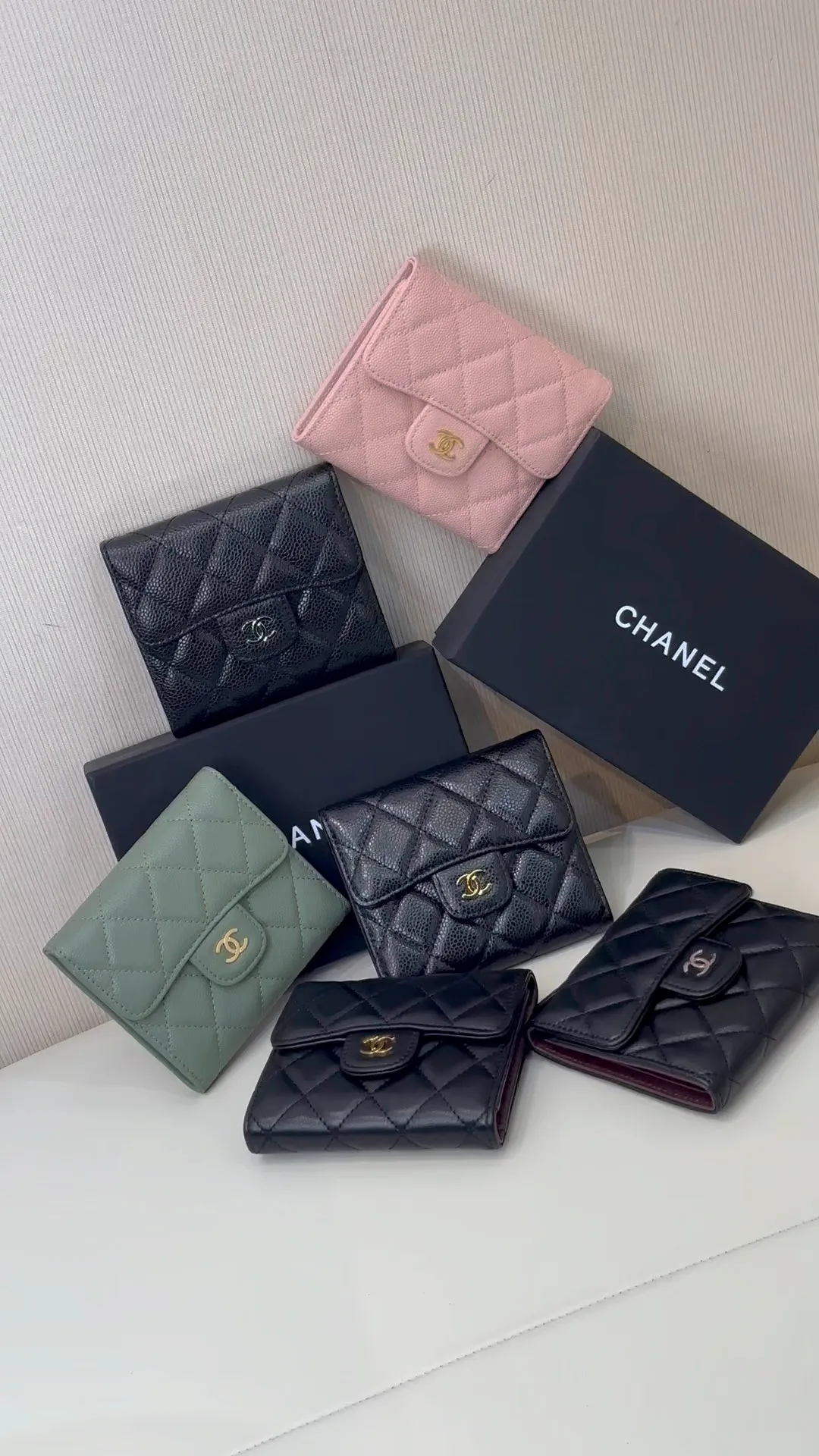 82288 Small fragrant diamond wallet! The most practical small item ❗️ A tri-fold wallet suitable for students~ It really makes me happy!!