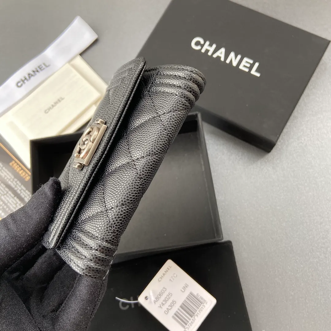 260💰Xiaoxiang imported Italian leather Item number: A80603 Size: w11×h8.5×d3cm Color: Black fine ball pattern antique silver hardware