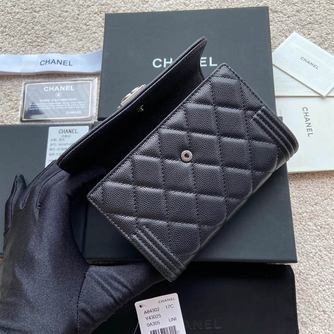 500💰Xiaoxiang imported Italian grained calfskin Item number: A84302 Size: w15×h10×d2.5 Color: black fine ball pattern antique silver mark