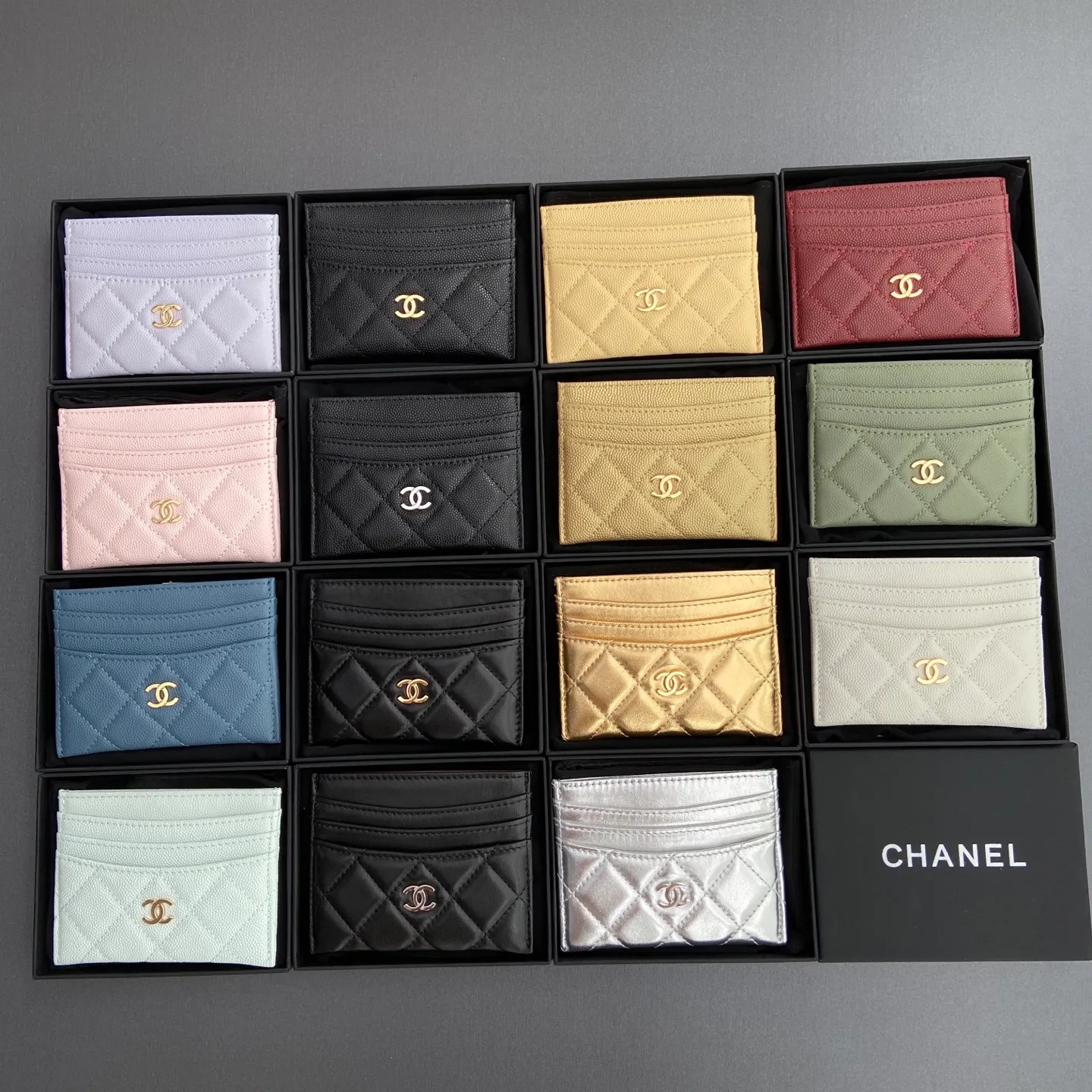 Xiaoxiang imported Italian leather Item number: AP 8944 Price: 300 Size: w11×h10cm Color: