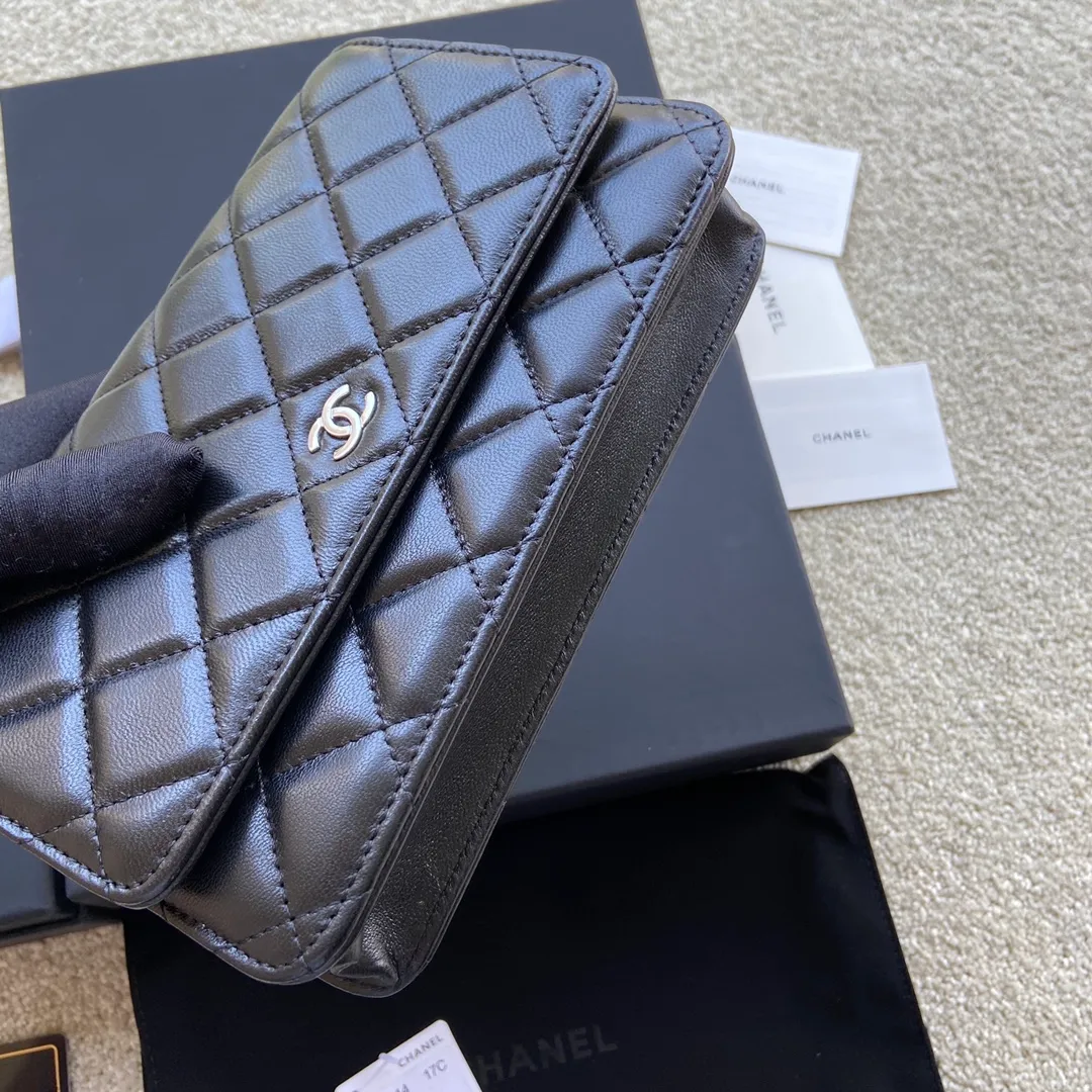 Snap button 600💰Xiaoxiang imported Italian lambskin Item number: A33814 Size: w20×h13×d3.5cm Color: black lambskin silver steel mark