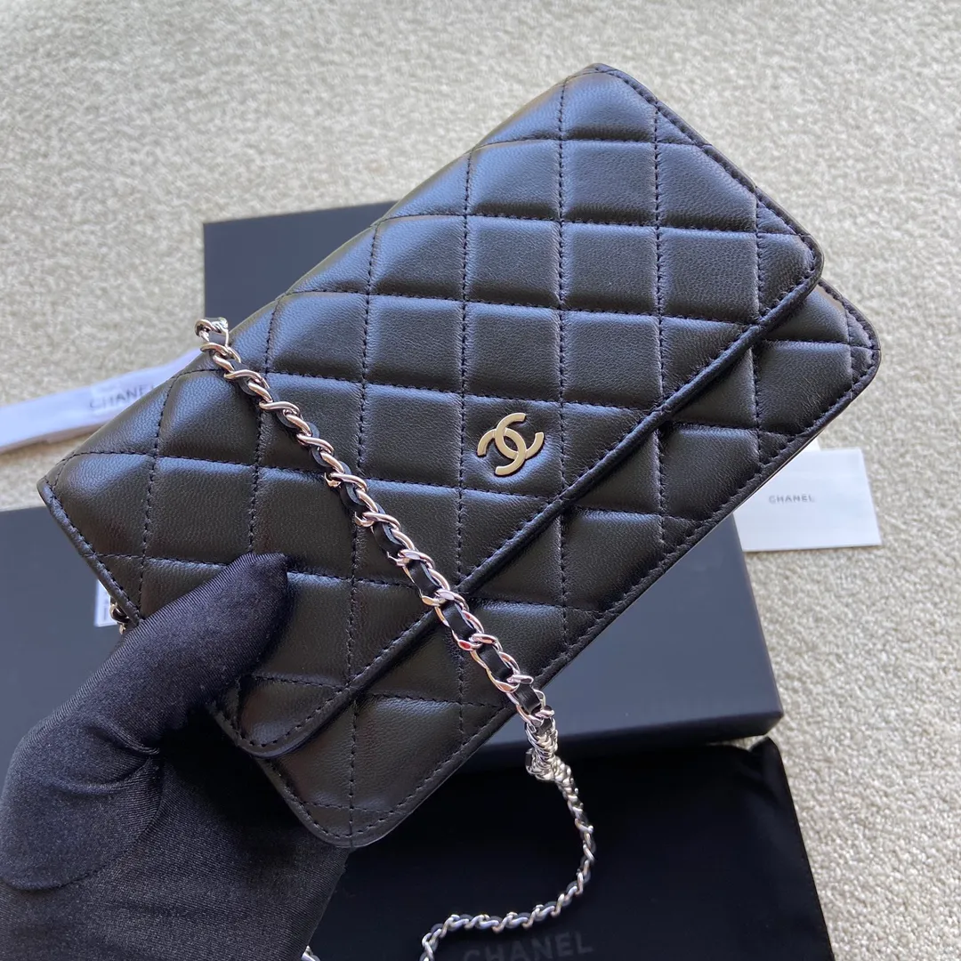 Snap button 600💰Xiaoxiang imported Italian lambskin Item number: A33814 Size: w20×h13×d3.5cm Color: black lambskin silver steel mark