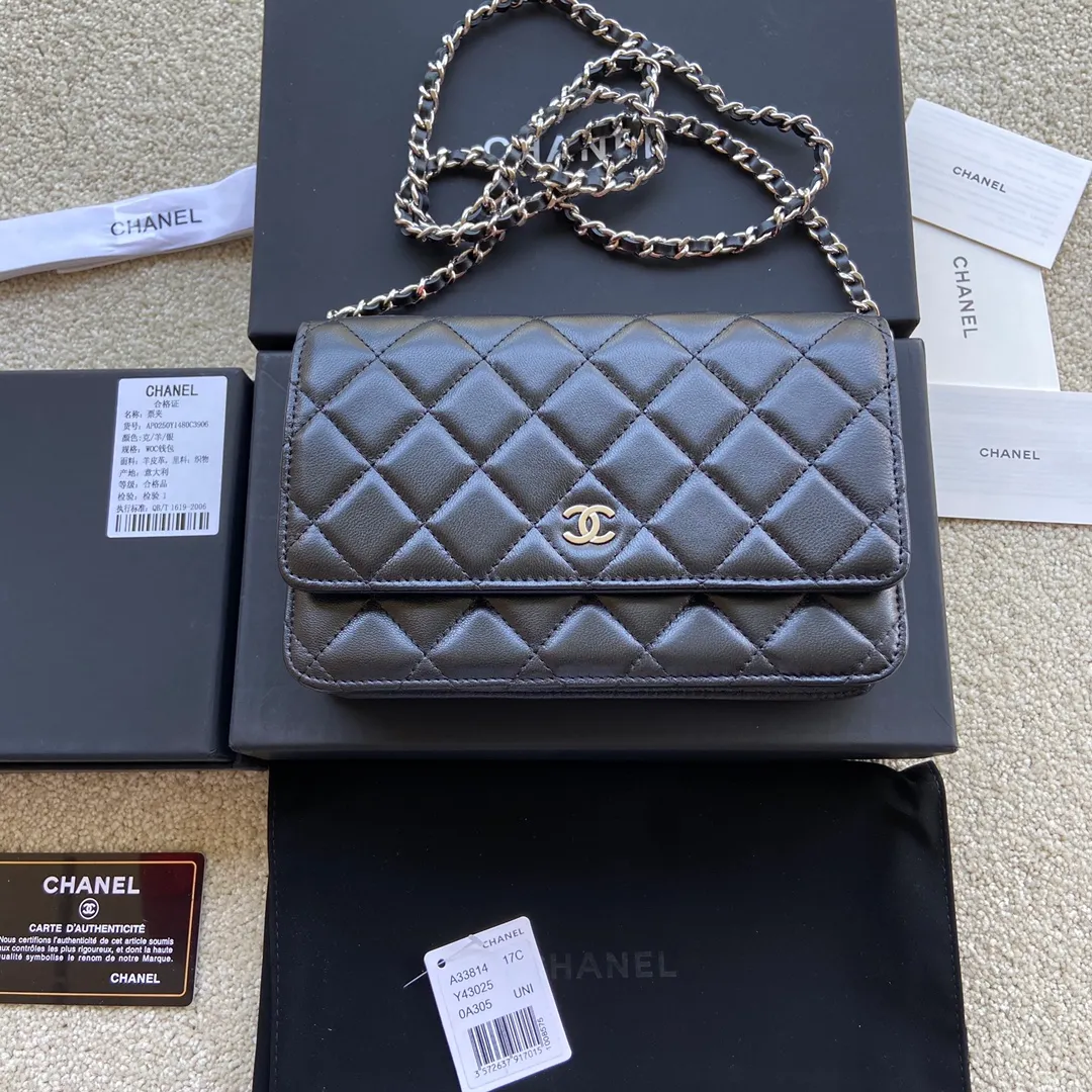 Snap button 600💰Xiaoxiang imported Italian lambskin Item number: A33814 Size: w20×h13×d3.5cm Color: black lambskin silver steel mark