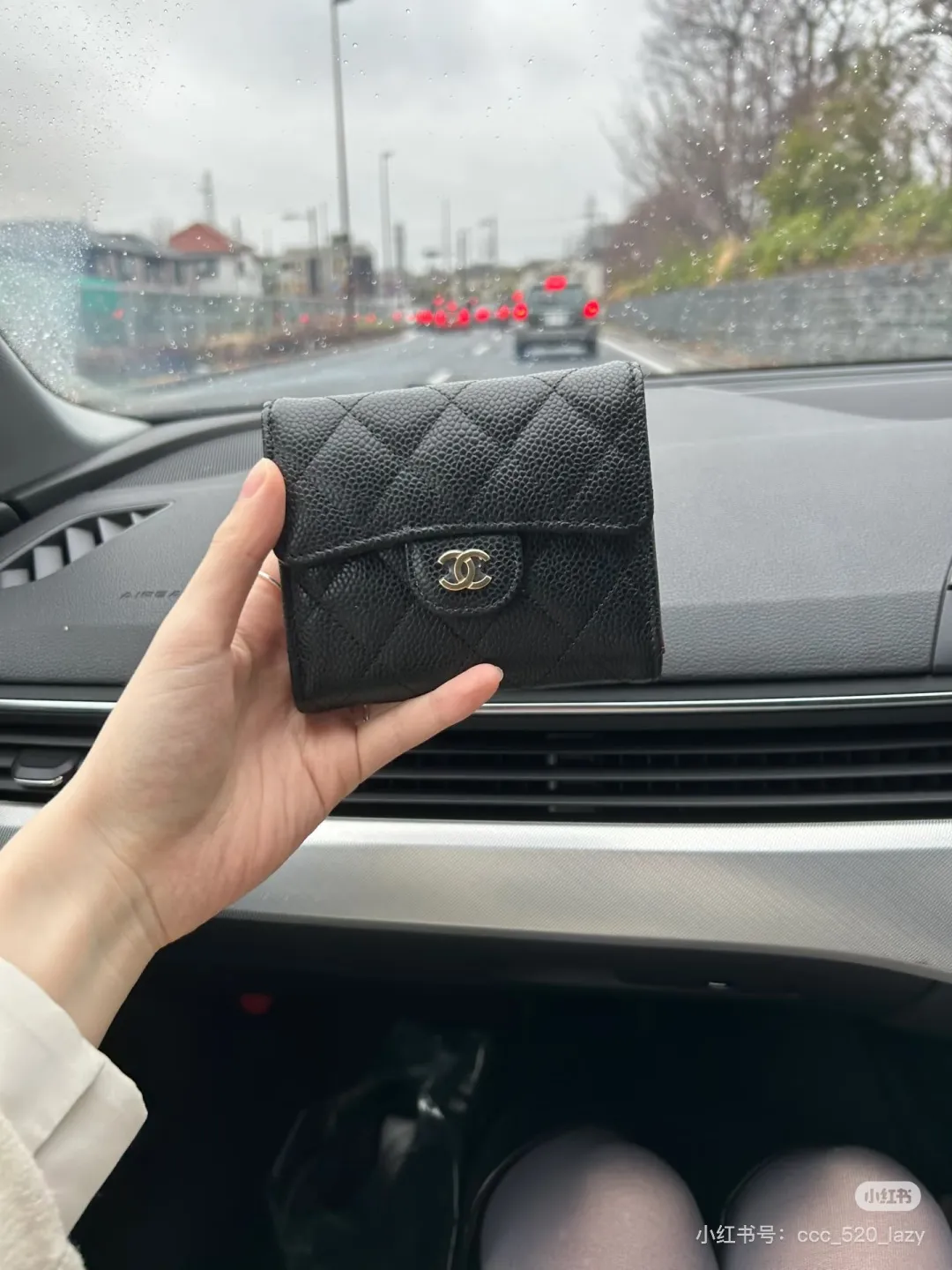82288 30% off cf wallet, can hold cards, convenient for cash storage