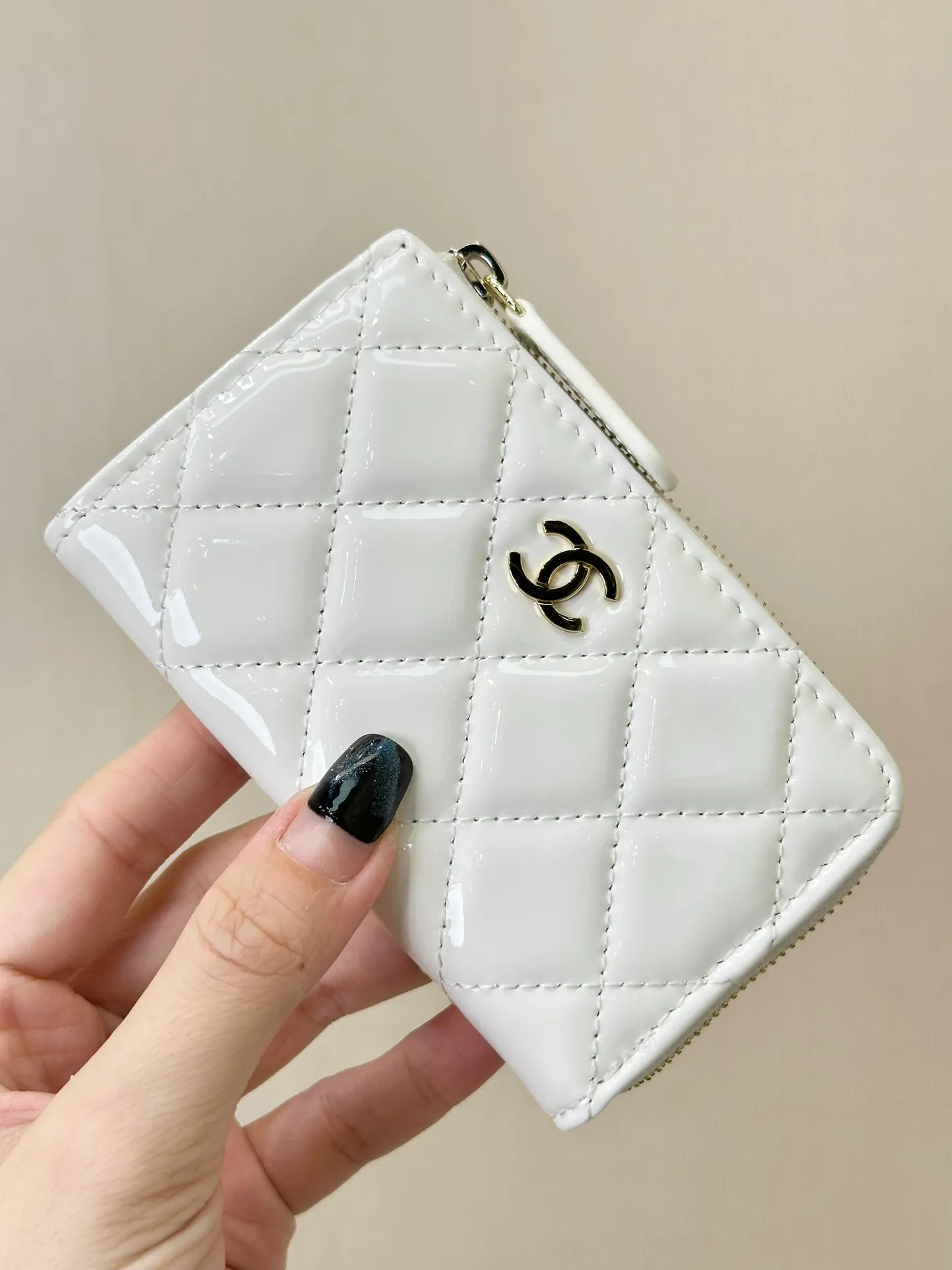 0221 [Patent leather model] 2 colors! white, black