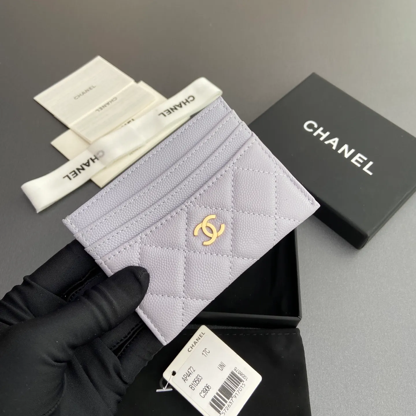 Xiaoxiang imported Italian leather Item number: A 4472 Price: 240 Size: w11×h10cm Color: Light purple fine ball golden steel mark