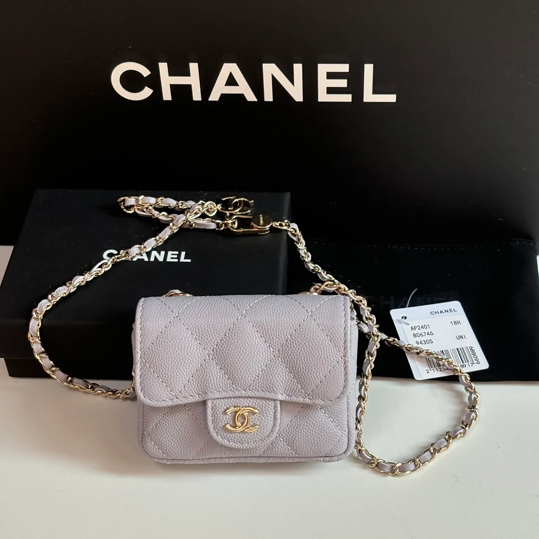 460💰 ❤️❤️❤️Ohanel's new waist bag has arrived. Original quality and beautiful details...AP4802Y size 10x8x3.5cm